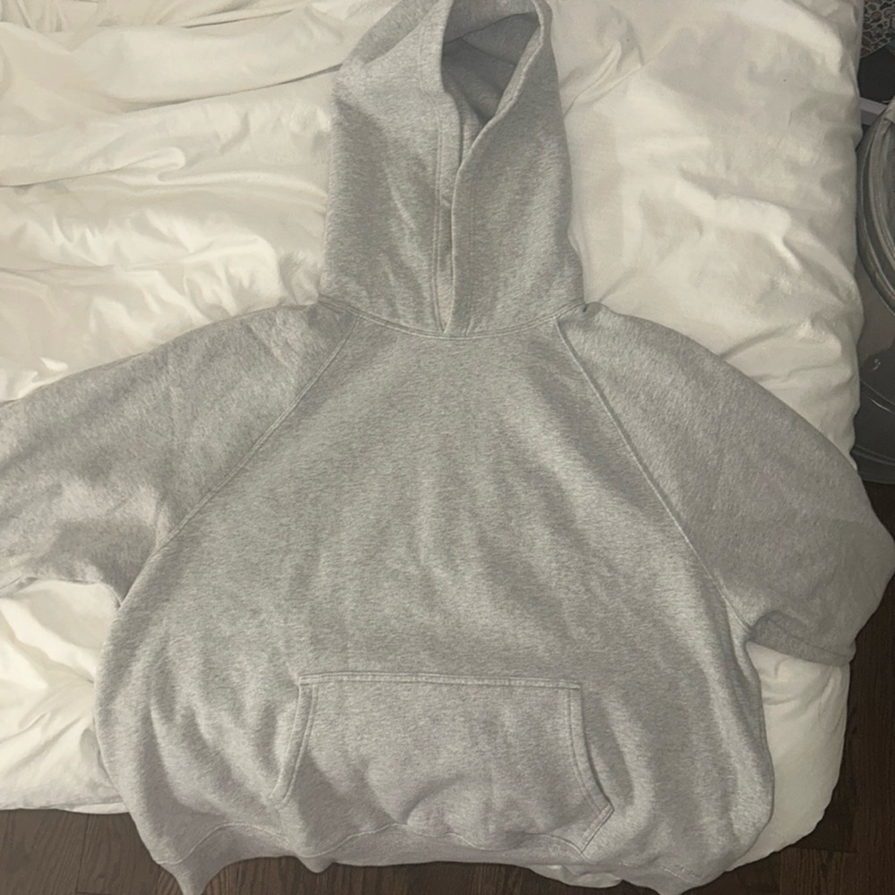 Aritzia mega raglan hoodie - grey